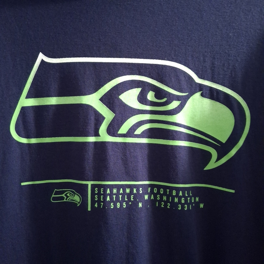 NFL Team Apparel Seattle Seahawks Navy Short Sleeve Hooded Men's T-shirt Size M - Picture 2 of 5
